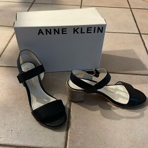 Black leather sandals with wood block heel